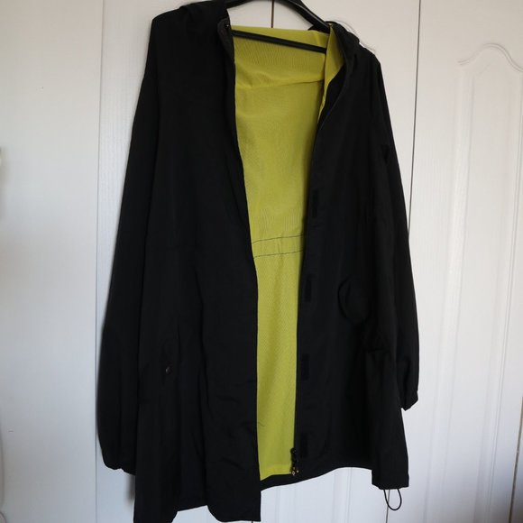 🔴 SALE 🔴 Lululemon Waterproof Jacket